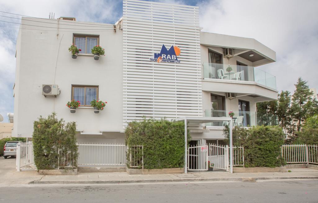Merab Napa Suites Agia Napa Exterior foto